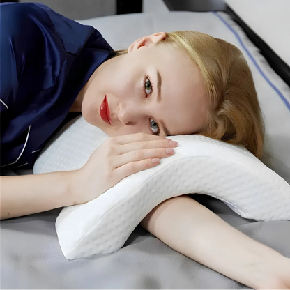 Travesseiro para Dormir Abraçado Anti-Pressão – Memory Foam, Anatômico e Confortável | Sono Leve